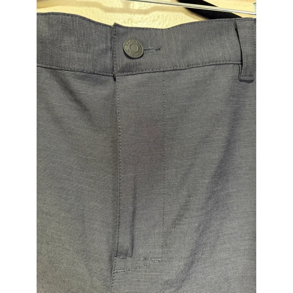 Banana Republic Core Temp Mens Shorts Charcoal Gray Micro Stripe Elastic Back 37